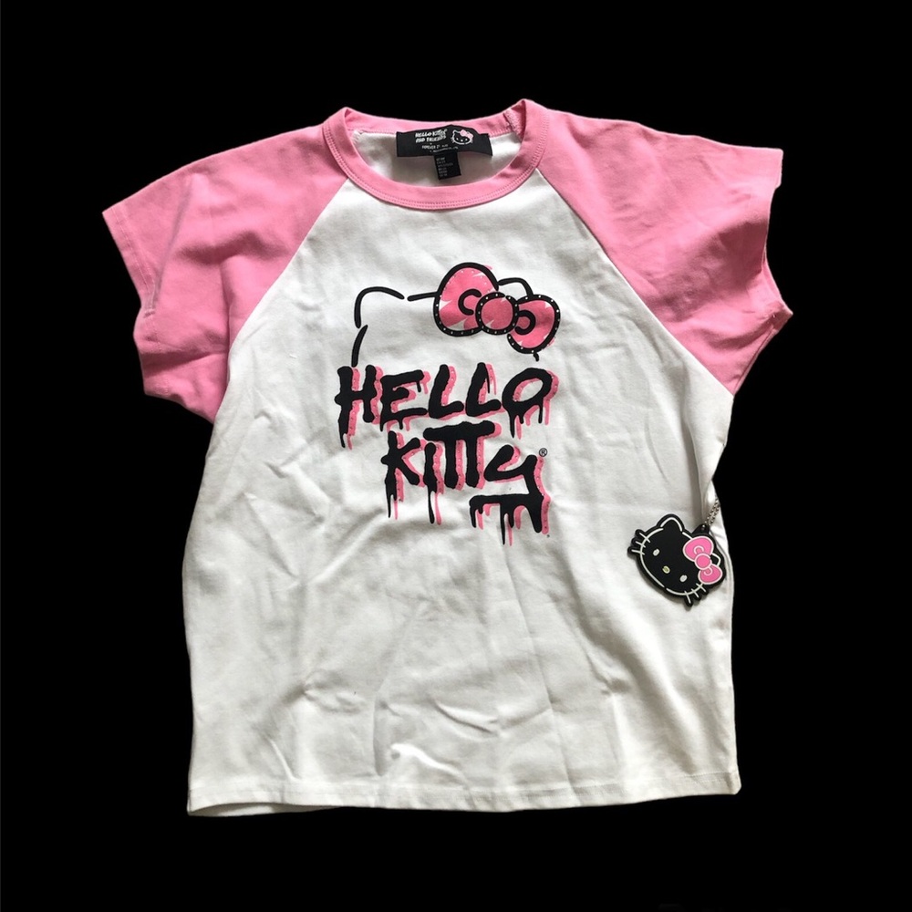 FOREVER 21 Hello Kitty T-shirt